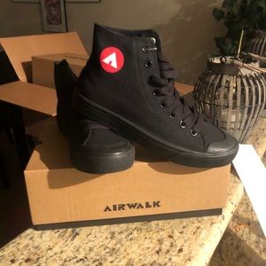 Men’s Airwalk high tops